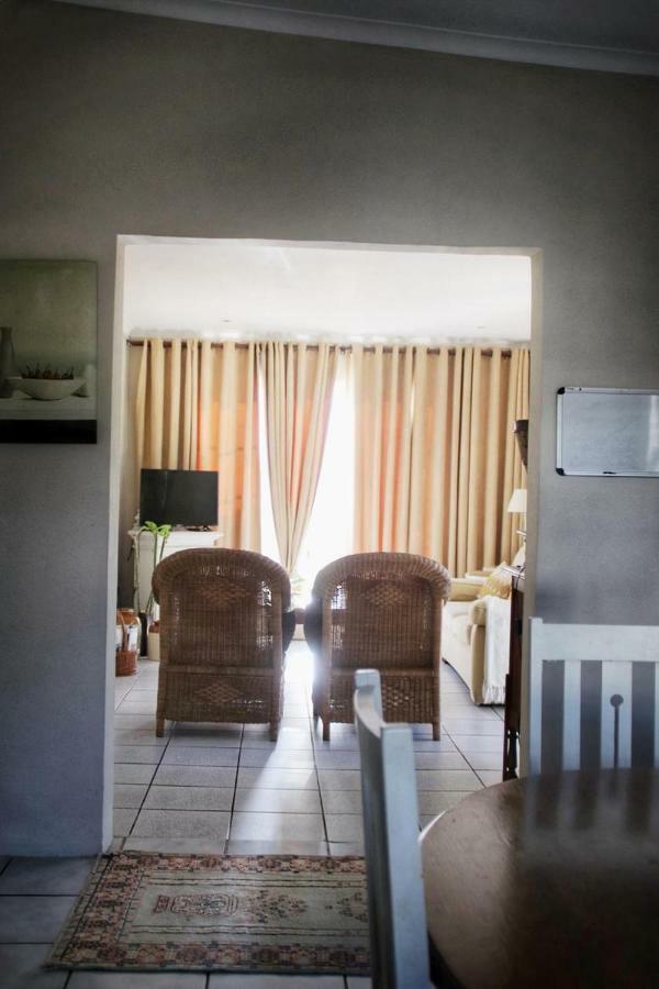 The Garden Cottage On 140 Fordyce พอร์ตเอลิซาเบธ ภายนอก รูปภาพ